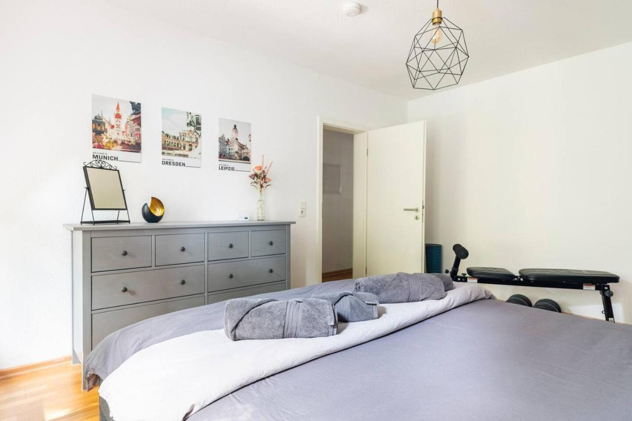 Super Zentrale, Gemutliche Wohnung Mit Balkon ไลป์ซิก ภายนอก รูปภาพ