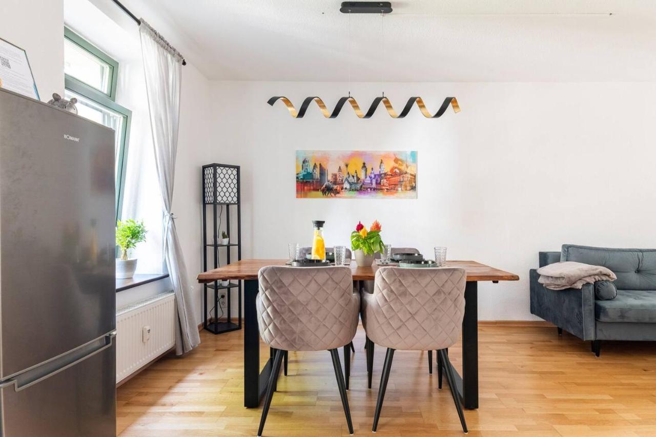 Super Zentrale, Gemutliche Wohnung Mit Balkon ไลป์ซิก ภายนอก รูปภาพ