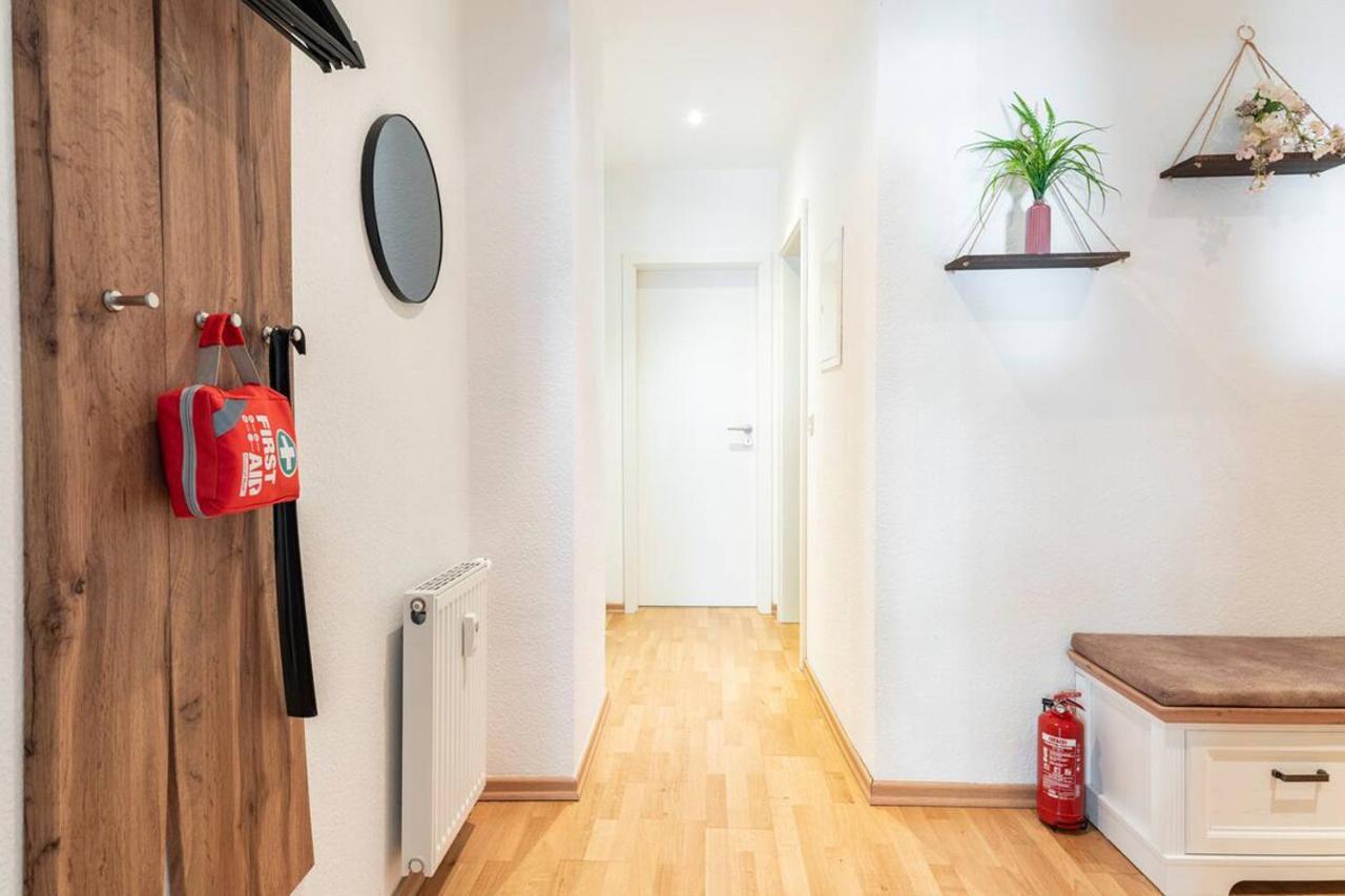 Super Zentrale, Gemutliche Wohnung Mit Balkon ไลป์ซิก ภายนอก รูปภาพ